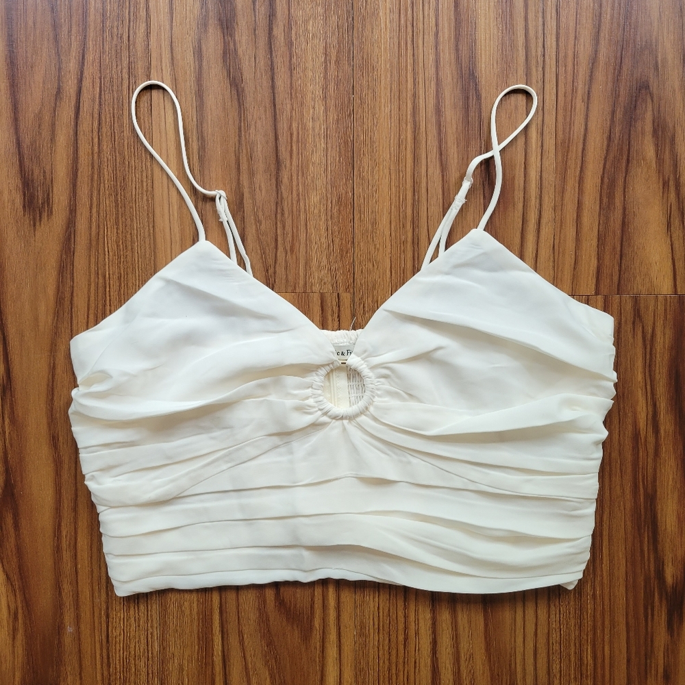 Abercrombie & Fitch Ruched O-Ring Crop Top